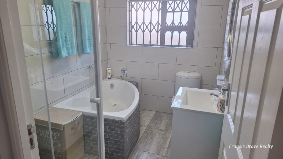 2 Bedroom Property for Sale in Island View Western Cape